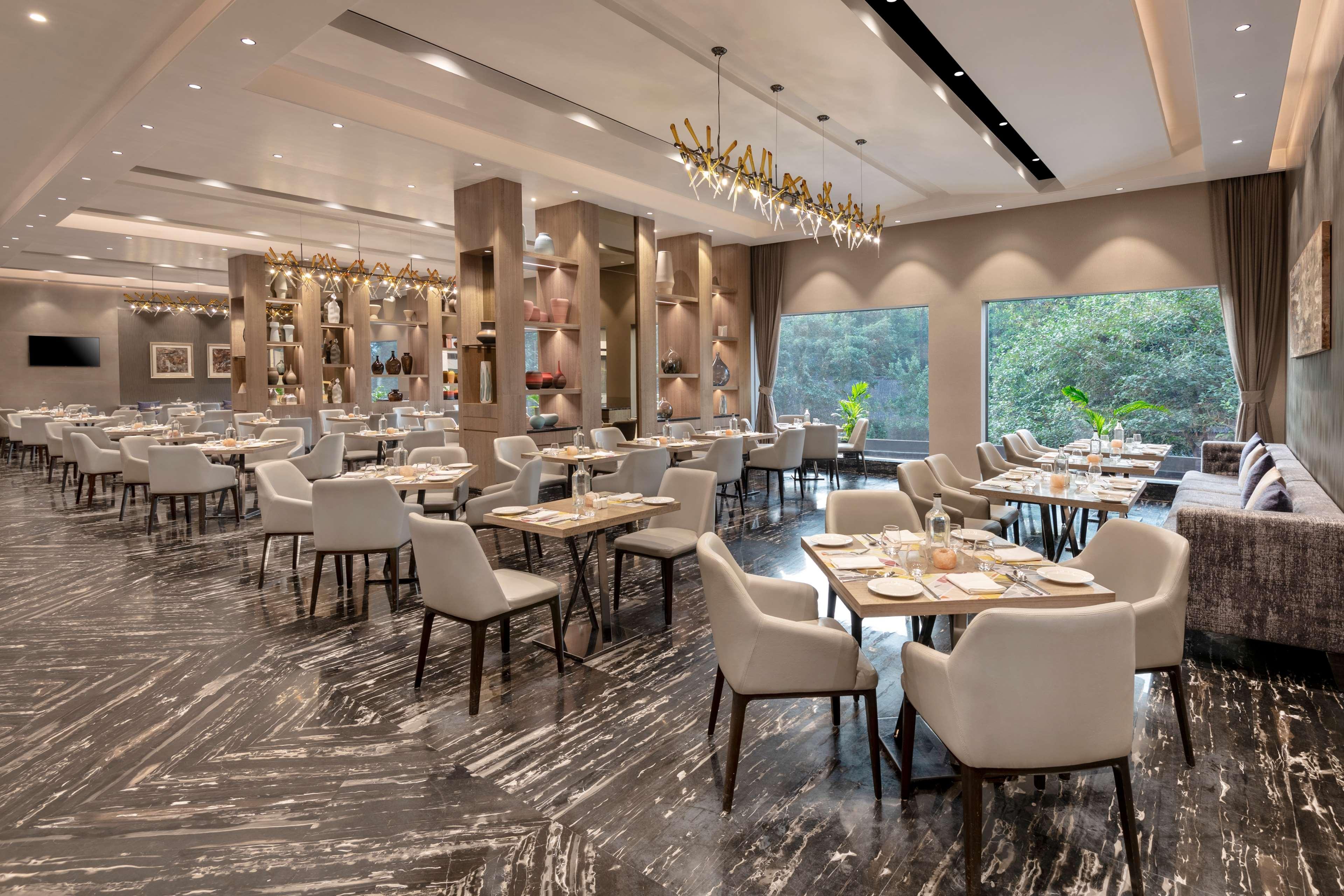 孟买安德瑞midc丽笙酒店 外观 照片 The restaurant